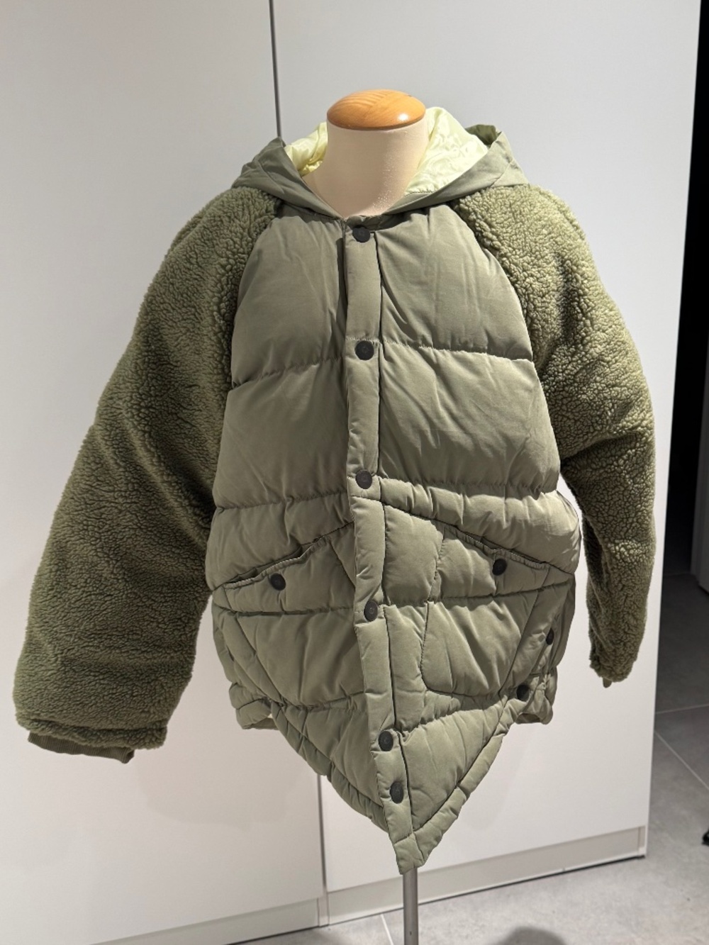ANTHROPOLOGIE PILCRO green puffer padded jacket - size Large